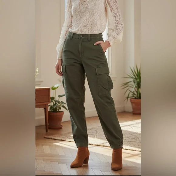 TNA (Aritzia) Supply Cargo Pants - Olive Green - Size 4 - Picture 3 of 10